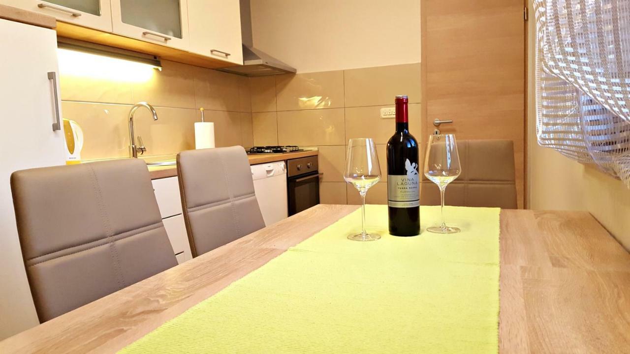 PUY Apartment Tara מראה חיצוני תמונה